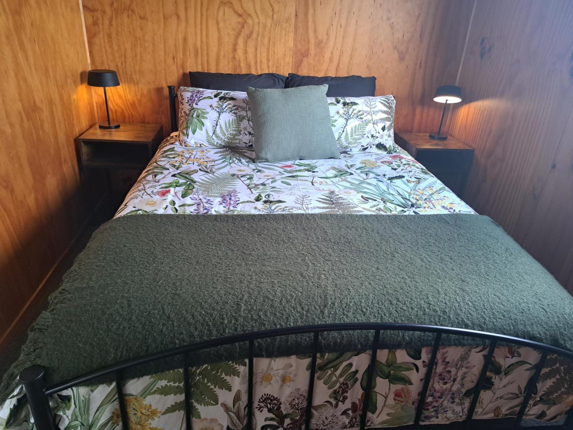 Crinkly Cottage Те Куити Екстериор снимка