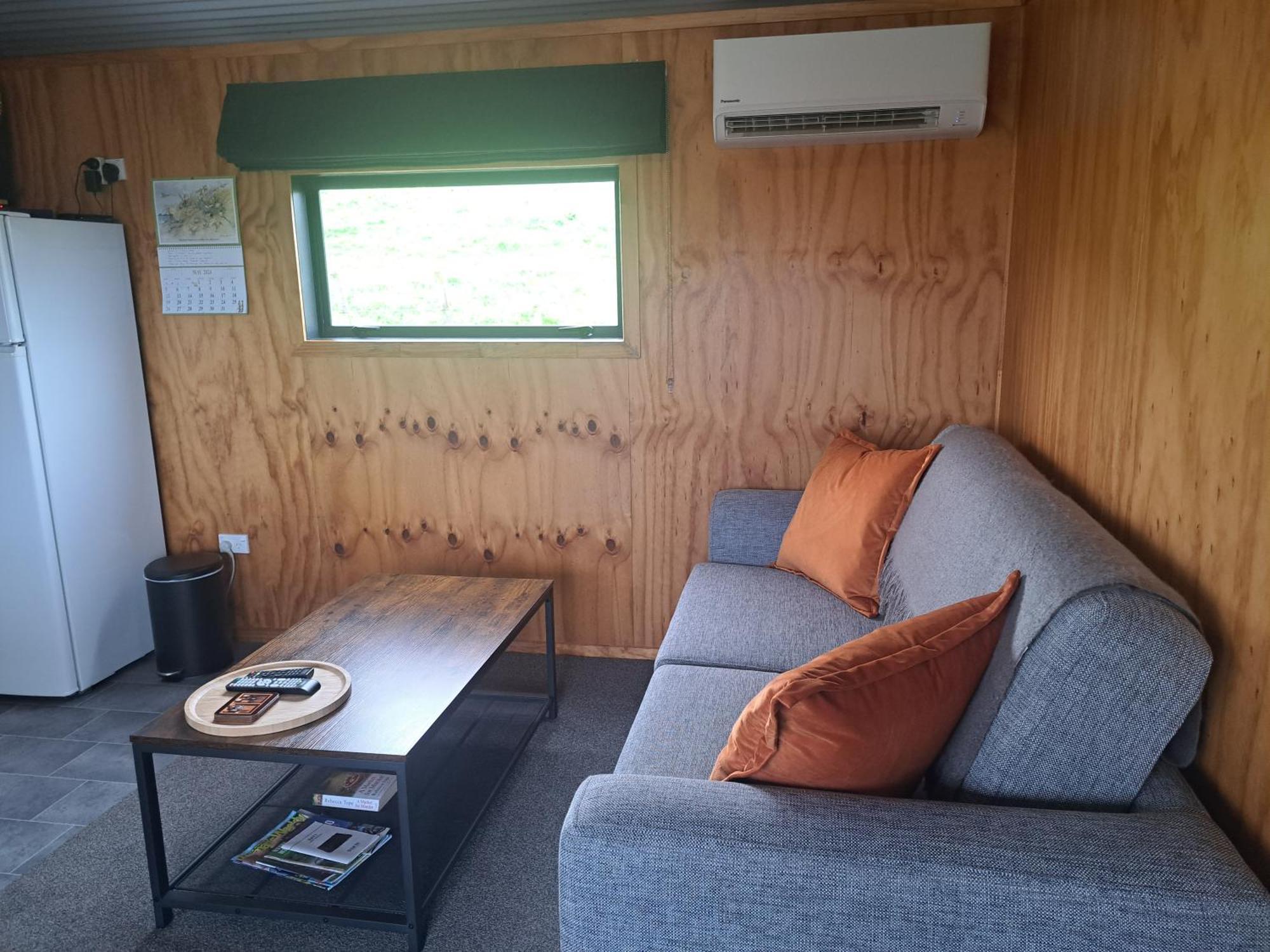 Crinkly Cottage Те Куити Екстериор снимка