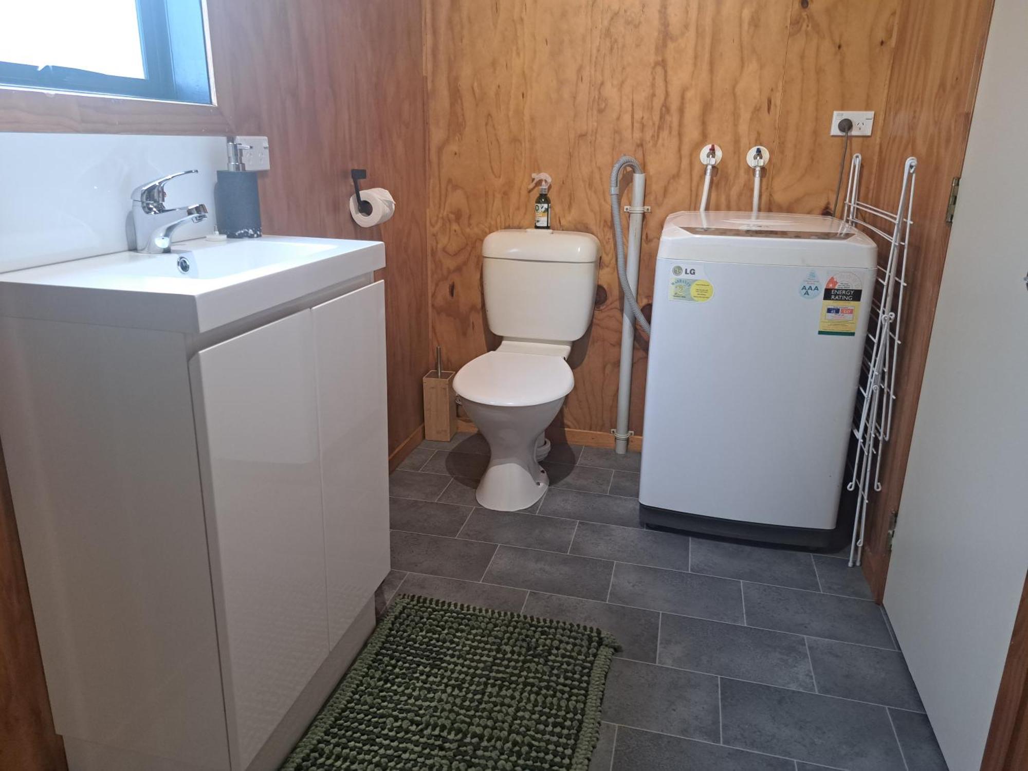 Crinkly Cottage Те Куити Екстериор снимка