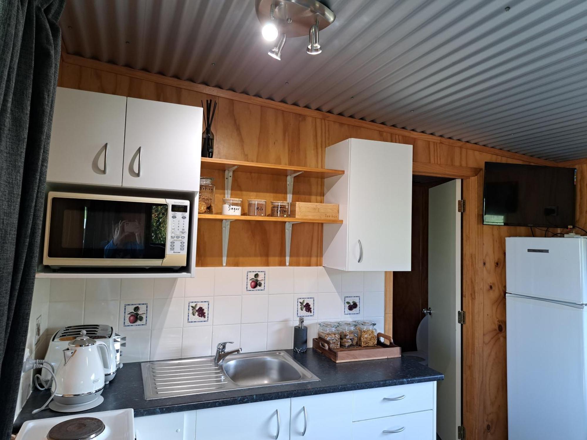 Crinkly Cottage Те Куити Екстериор снимка
